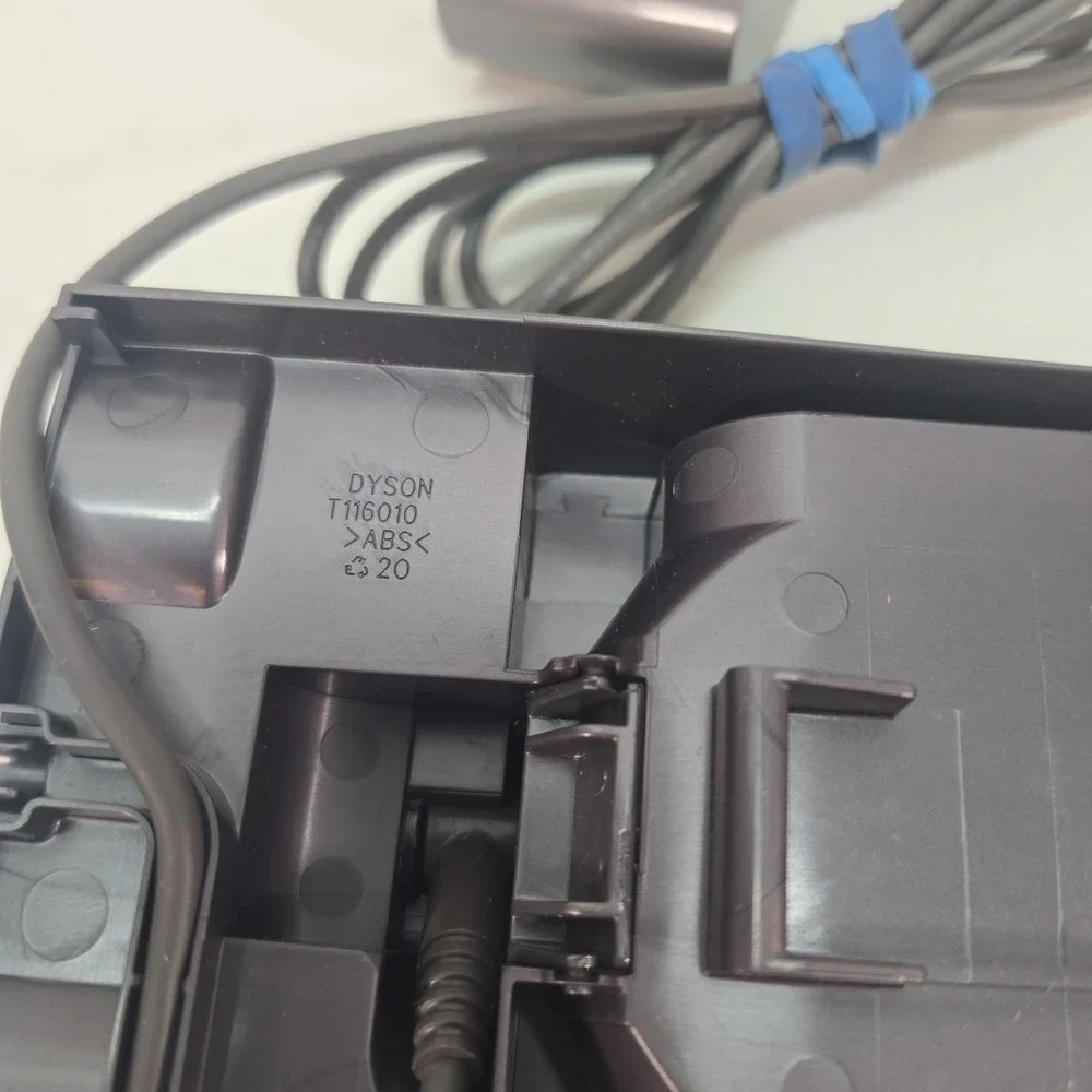 Dyson Cordless T116010 Wall Mount Charging Docking Station Charger 270576-04